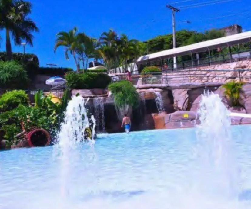 Spazzio Andrian & Silva - Inclusos Ingressos Do Parque Caldas Novas Bagian luar foto